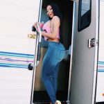 belle fille black du 41 se branle la chatte