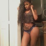 femme noire nue du 01 exhibe gros nichons