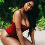 femme noire nue du 11 exhibe gros nichons
