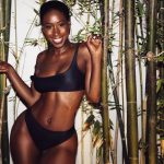 sexe lisse dune fille black du 54 nue en photo